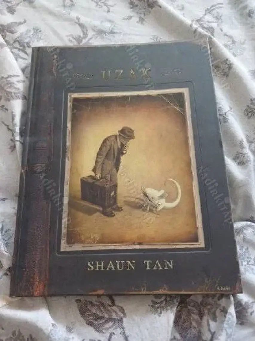 Uzak-Shaun Tan