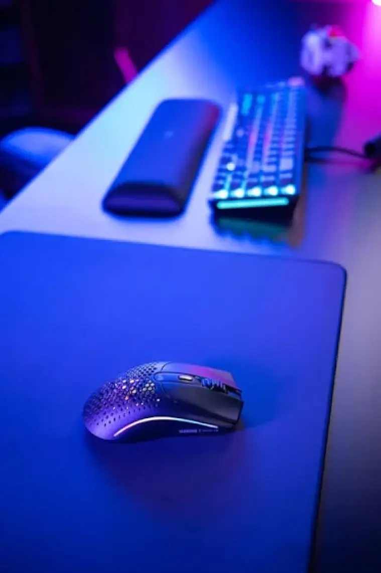 Glorious Model O2 RGB Kablosuz Mouse 26.000DPI