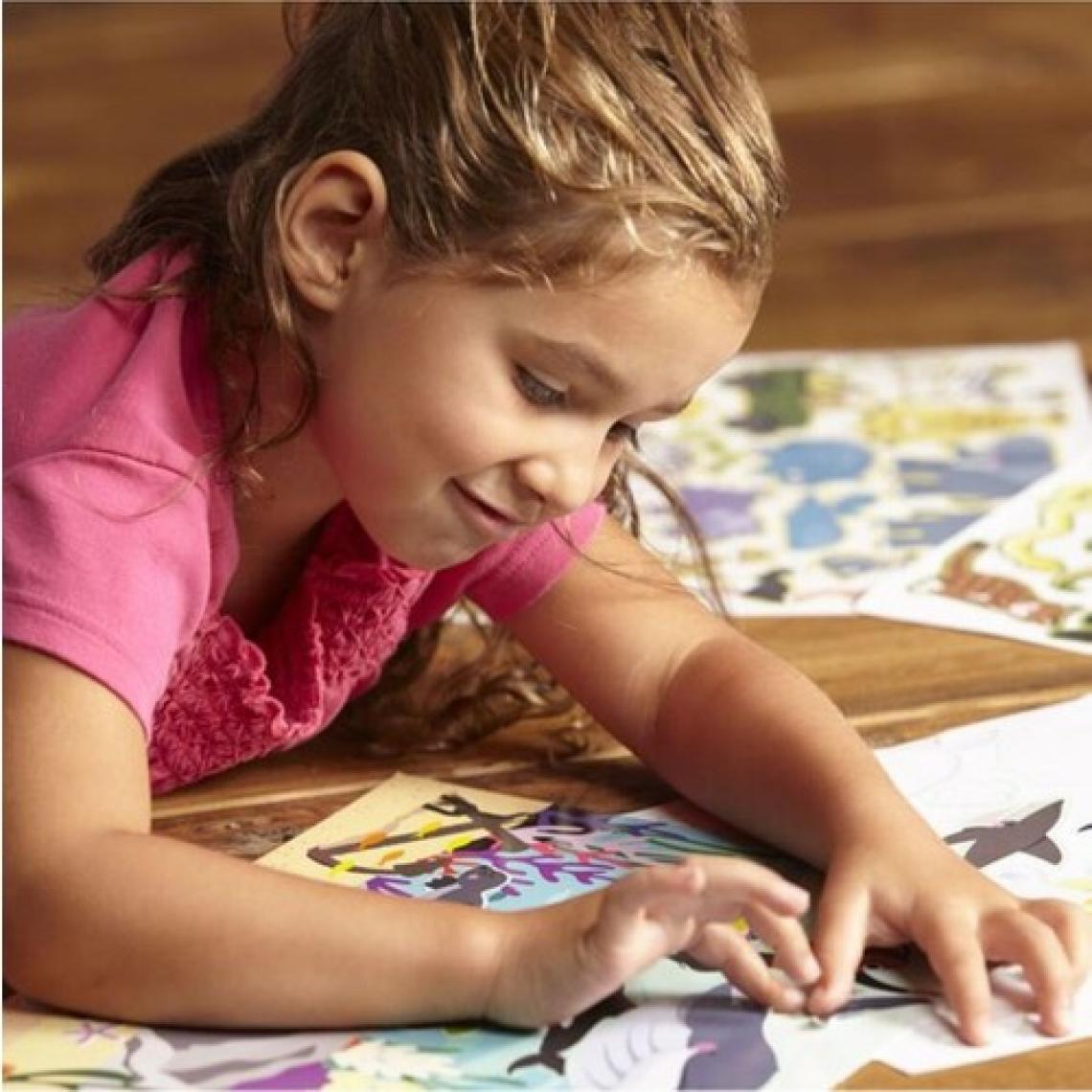 Melissa & Doug Hayvan Temalı Çıkartma Seti - Normal Boy, Renkli, 5 Oyun Sahnesi ve 150'den Fazla Tekrar Kullanılabilir Çıkartma, 3-6 Yaş Arası Çocuklar İçin