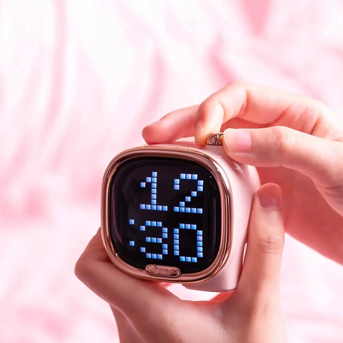 Divoom Zooe Pembe 16X16 Piksel LED Ekranlı Taşınabilir Bluetooth Hoparlör