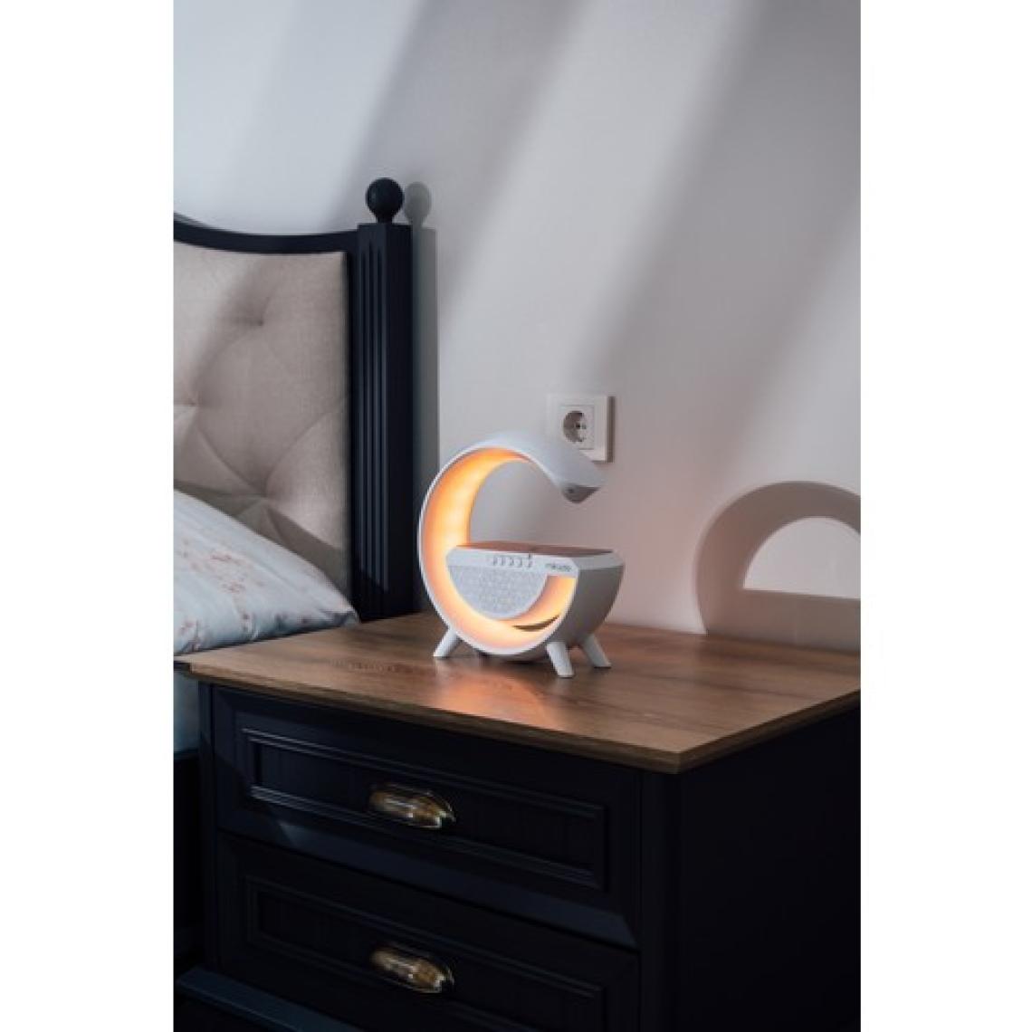 Mikado MD-G111 Rgb Işıklı Kablosuz Şarj Bluetooth Hoparlör Speaker 15 Watt Beyz 1800MAH Bt/tf/usb Wireless