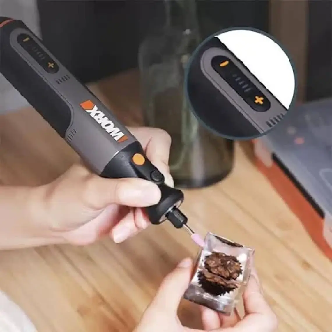Worx WX106 8VOLT Kalem Tipi Devir Ayarlı Profesyonel Gravür Makinesi + 21 Parça Aksesuar