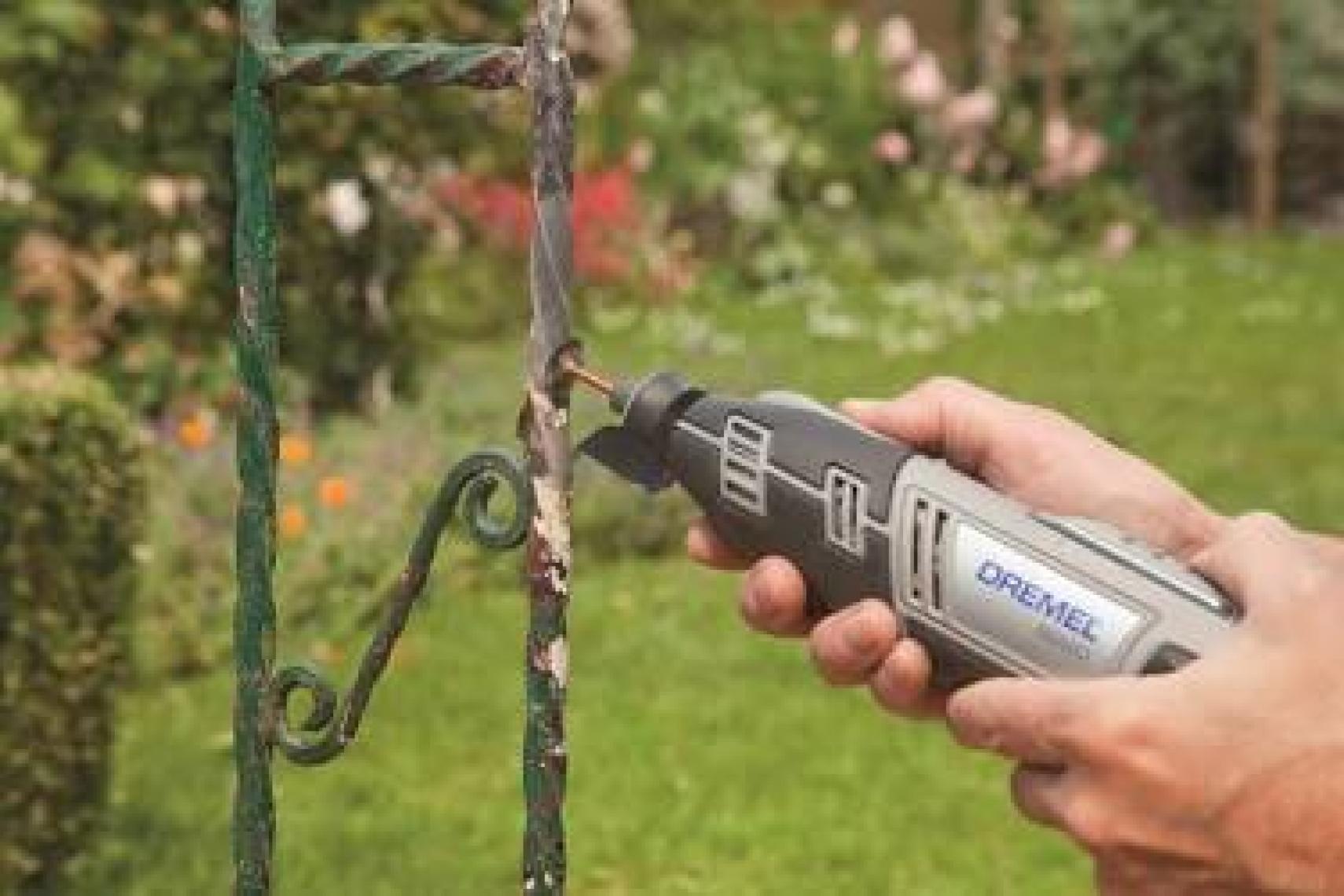 Dremel 8220-1/5 5 Aksesuarlı El Motoru