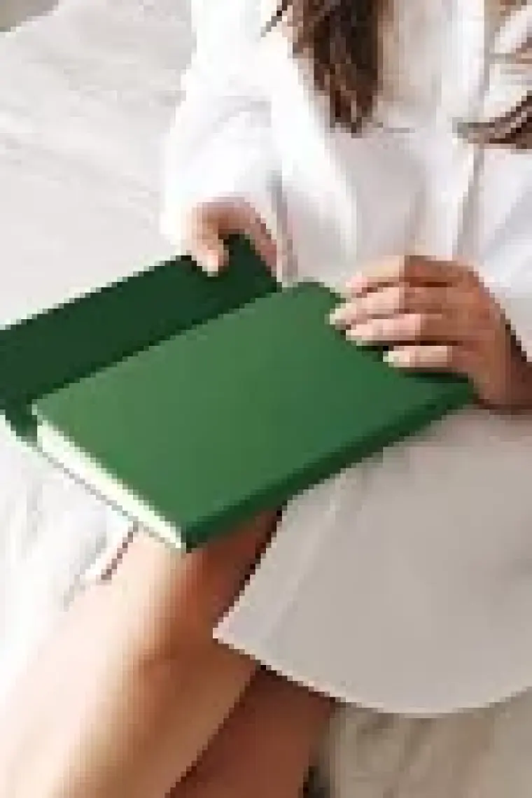 Matt Notebook A5 15 x 22 Mıknatıslı Kapak Defter Çizgili Yeşil