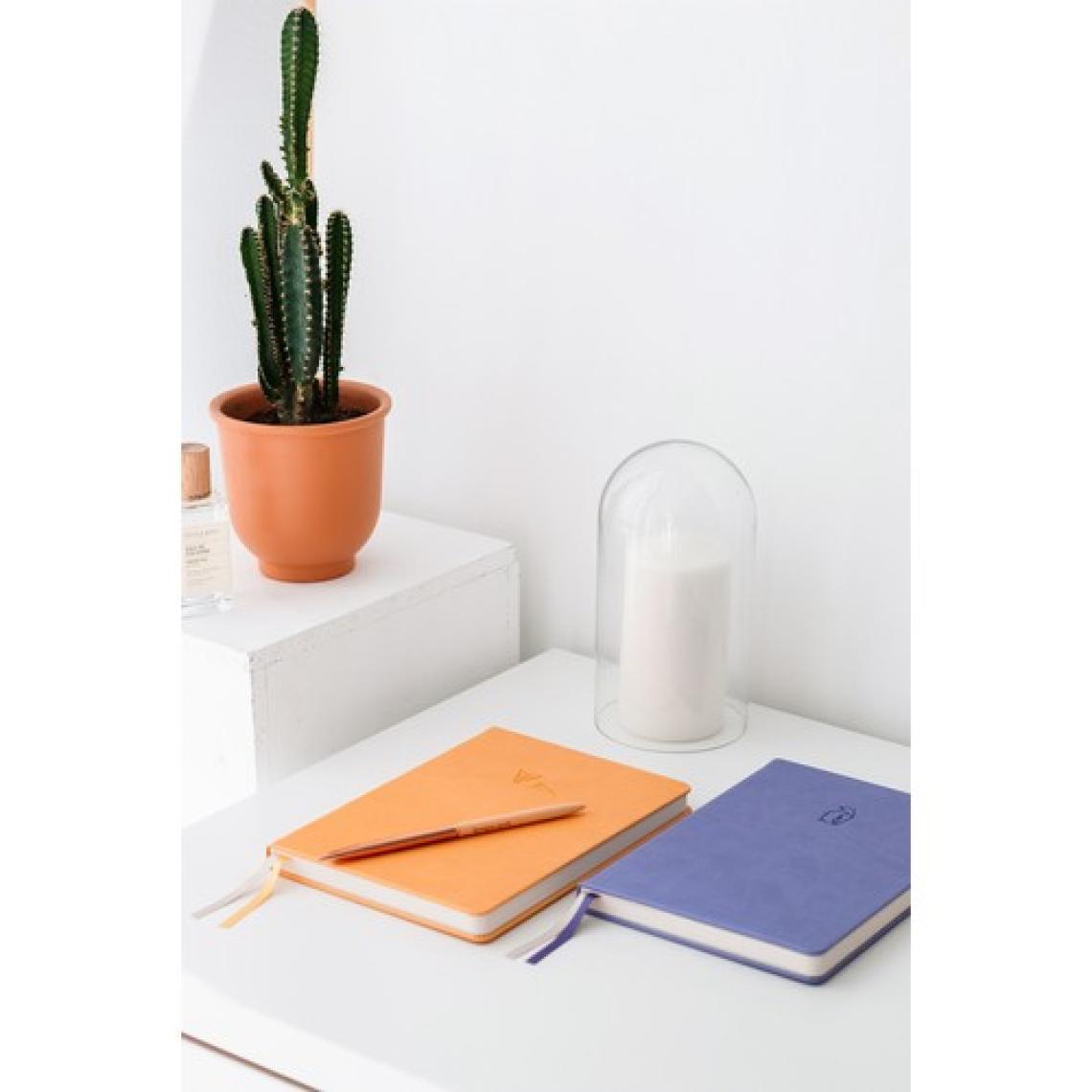 Matt Notebook A5 Defter Noktalı Lila
