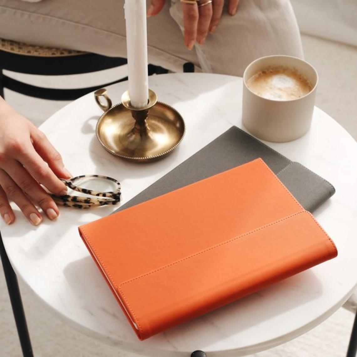 Matt Notebook A5 15 x 22 Mıknatıslı Kapak Defter Çizgili Turuncu