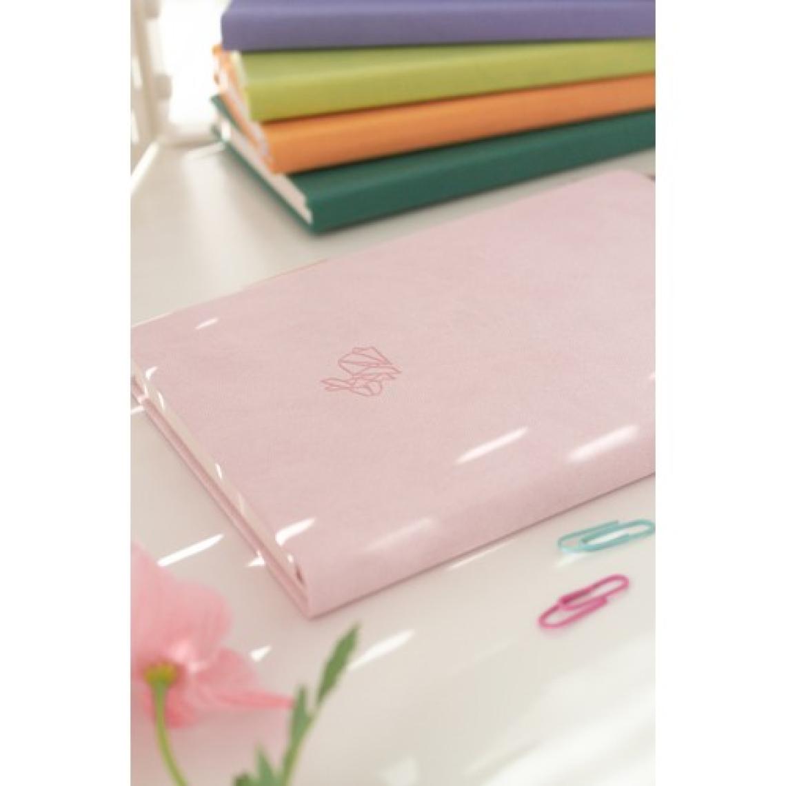 Matt Notebook A5 Defter Defter Noktalı Pembe
