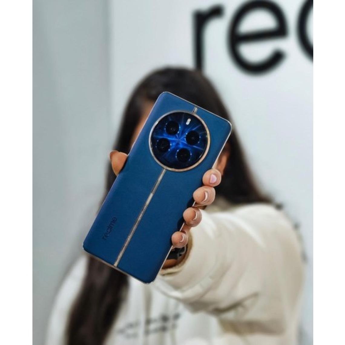 Realme 12 Pro Plus 8 GB 256 GB (Realme Türkiye Garantili)Denizci Mavisi