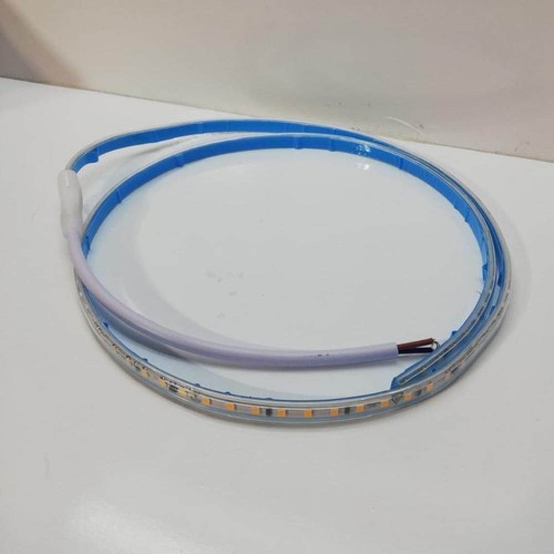 En Parlak Şerit LED 220 Volt Trafosuz Yapışkanlı Dış Mekan Günışığı Işık Fiş + 5 Metre CT-4476