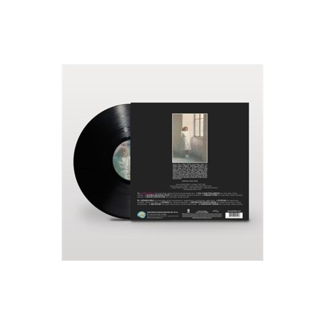Nilüfer-Sensiz Olmaz Plak (Siyah)
