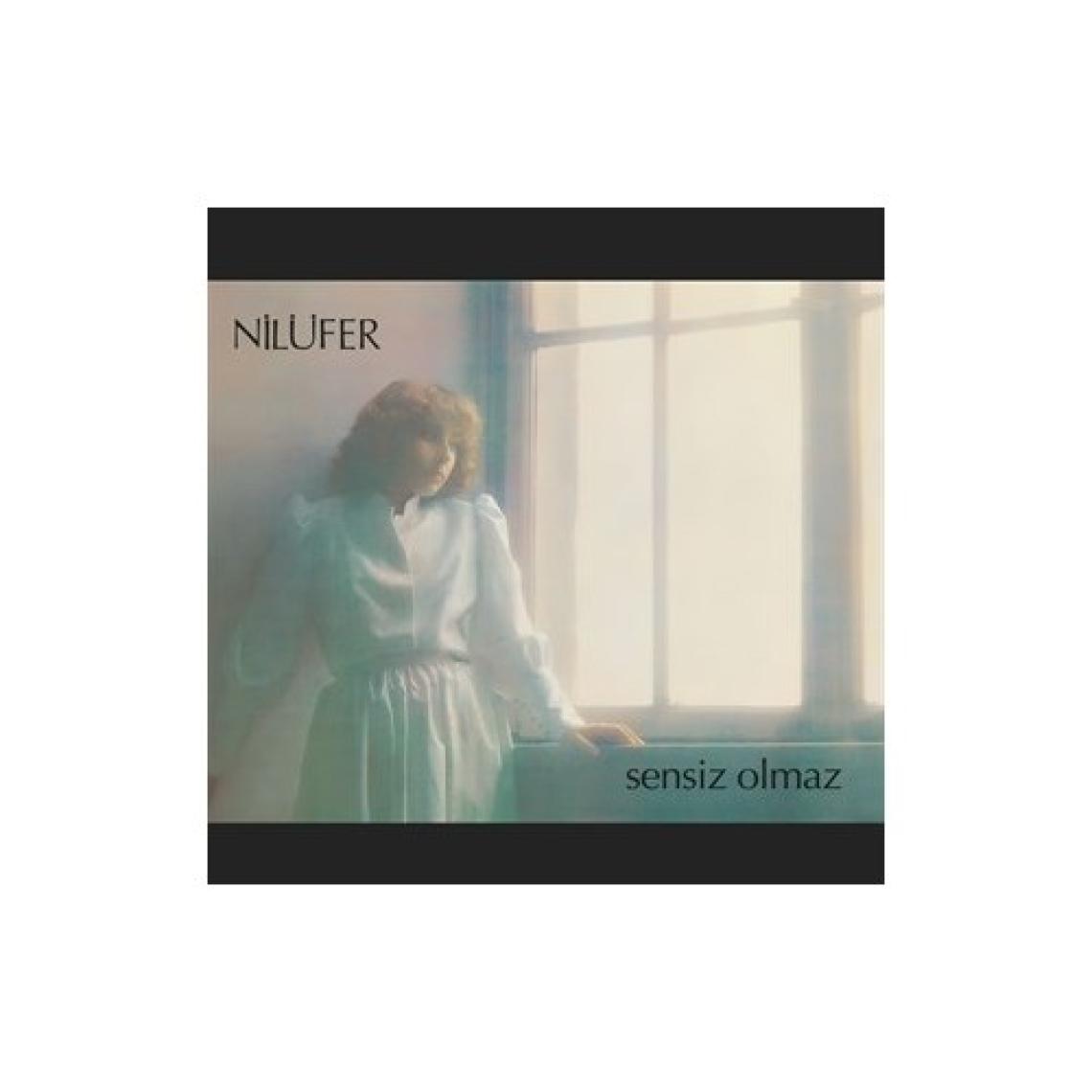 Nilüfer-Sensiz Olmaz Plak (Siyah)