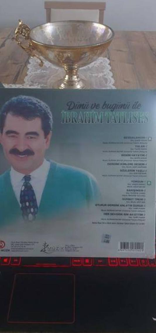 Ibrahim Tatlıses Dünü ve Bugünü Ile Plak