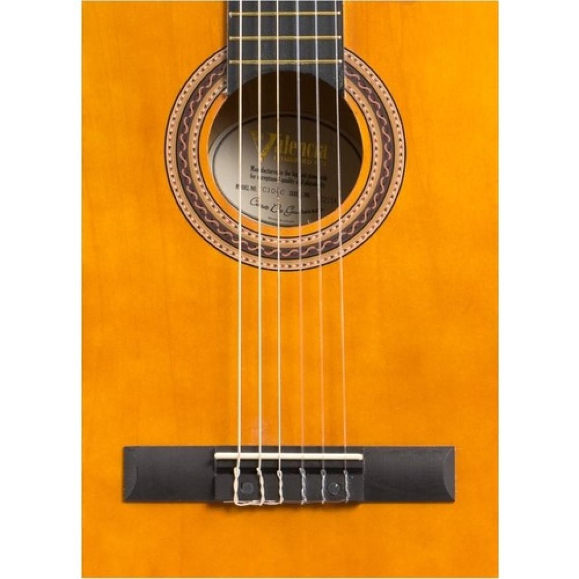 Valencia VC104TC Naturel Cutaway Klasik Gitar 4/4 (Sap Çelik+Kılıf)
