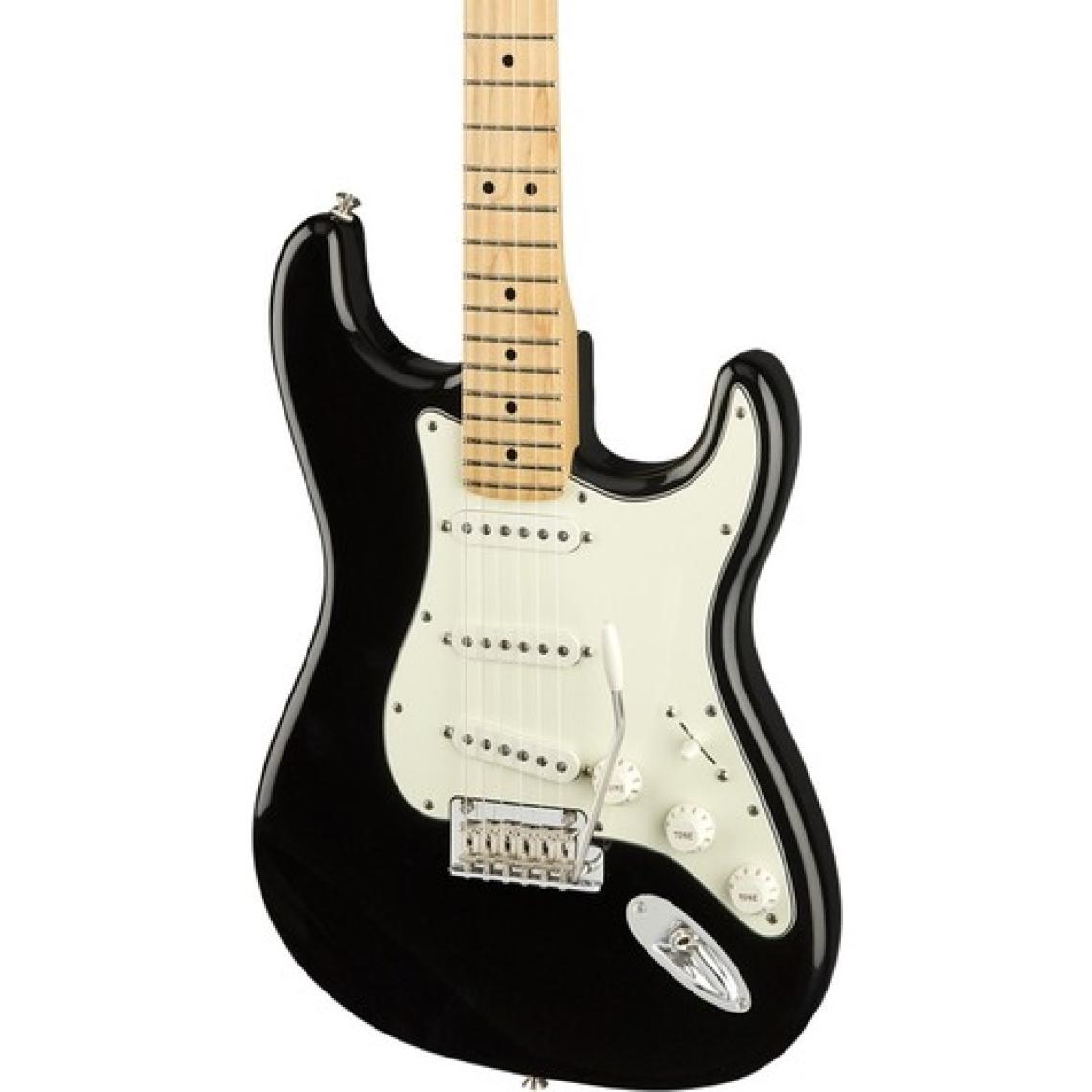 Fender Player Stratocaster Akçaağaç Klavye Black Elektro Gitar