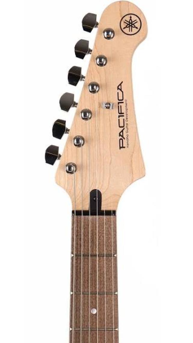 Yamaha Pacifica 012 Elektro Gitar (Black)