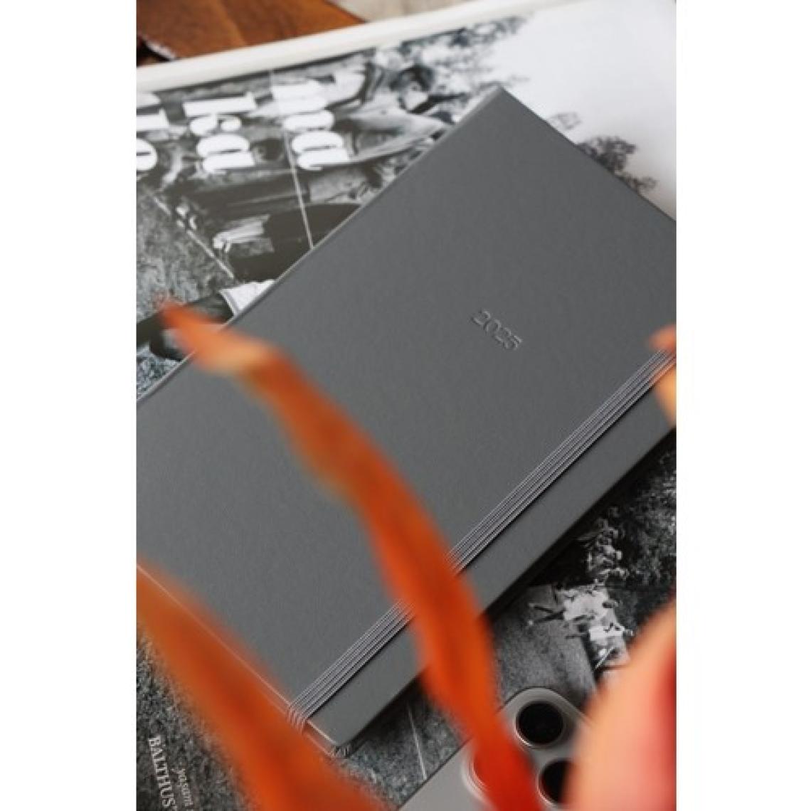Victoria's Journals Classic 2025 Haftalık Ajanda 13X21 cm Sert Kapak