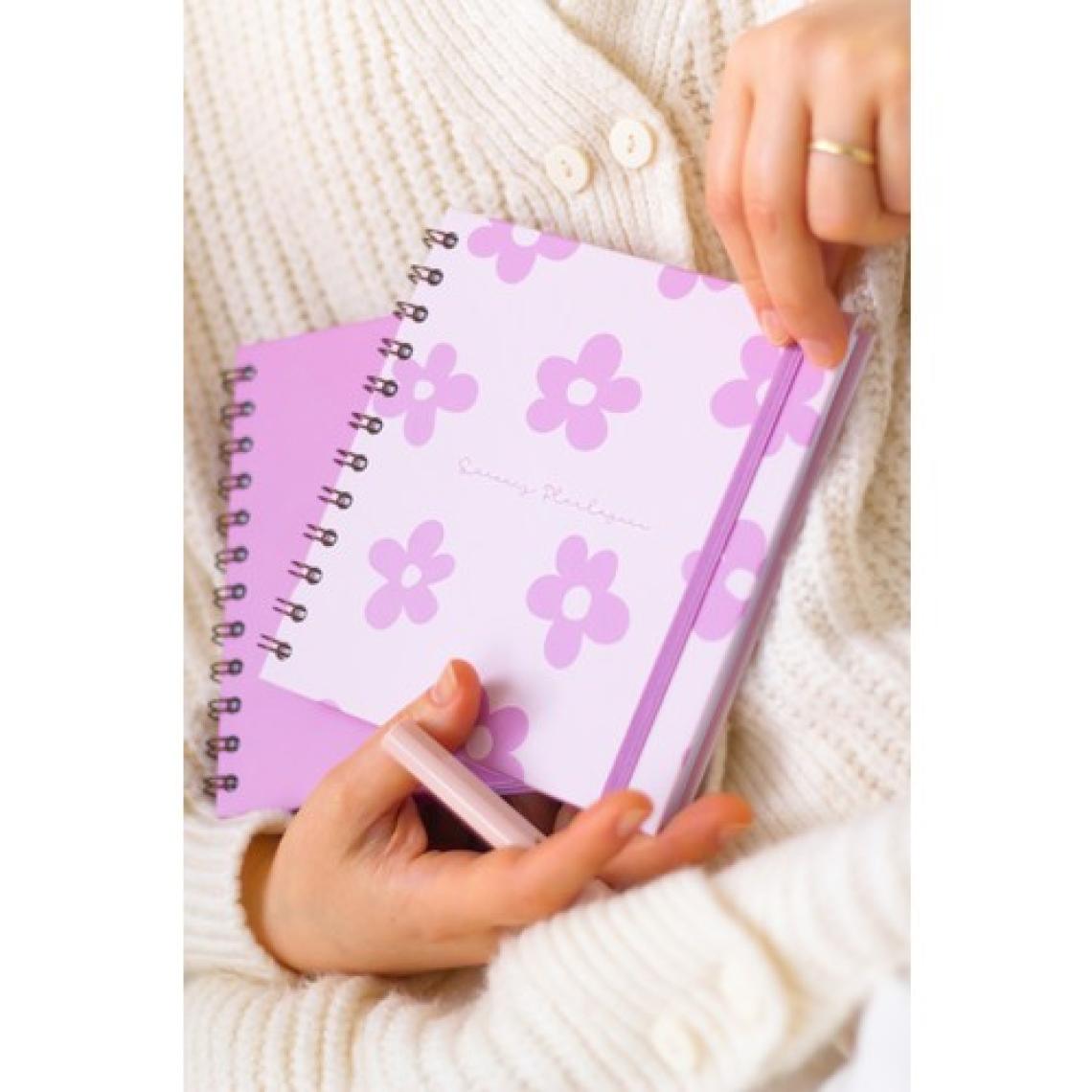 Matt Notebook 15X15 cm Kare 2'li Set Spiralli Süresiz Planlayıcı Ajanda ve Defter Papatya