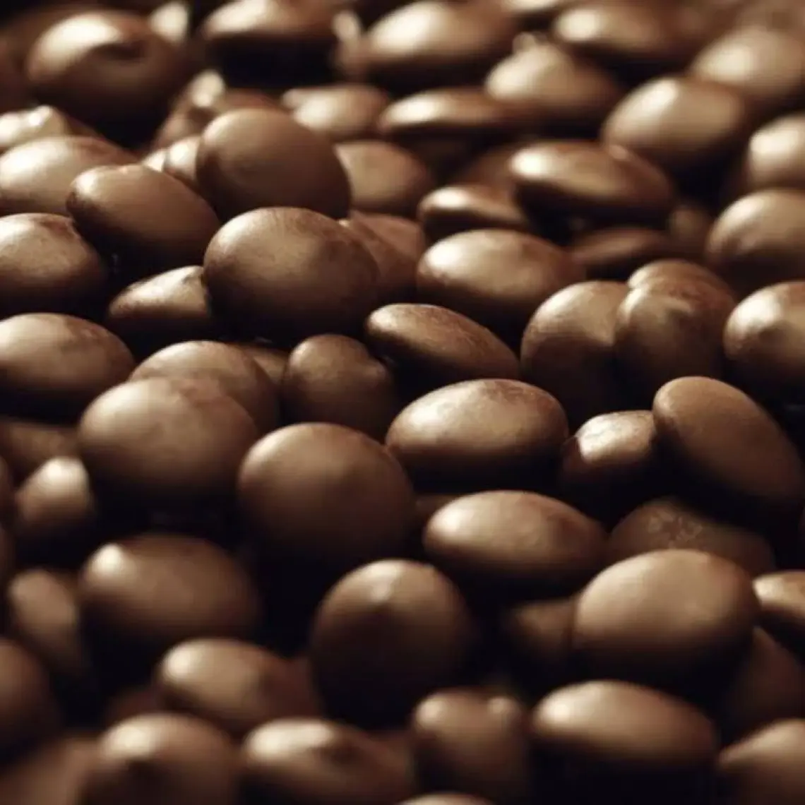 Callebaut 823 Sütlü Kuvertür Drop Çikolata 400 gr