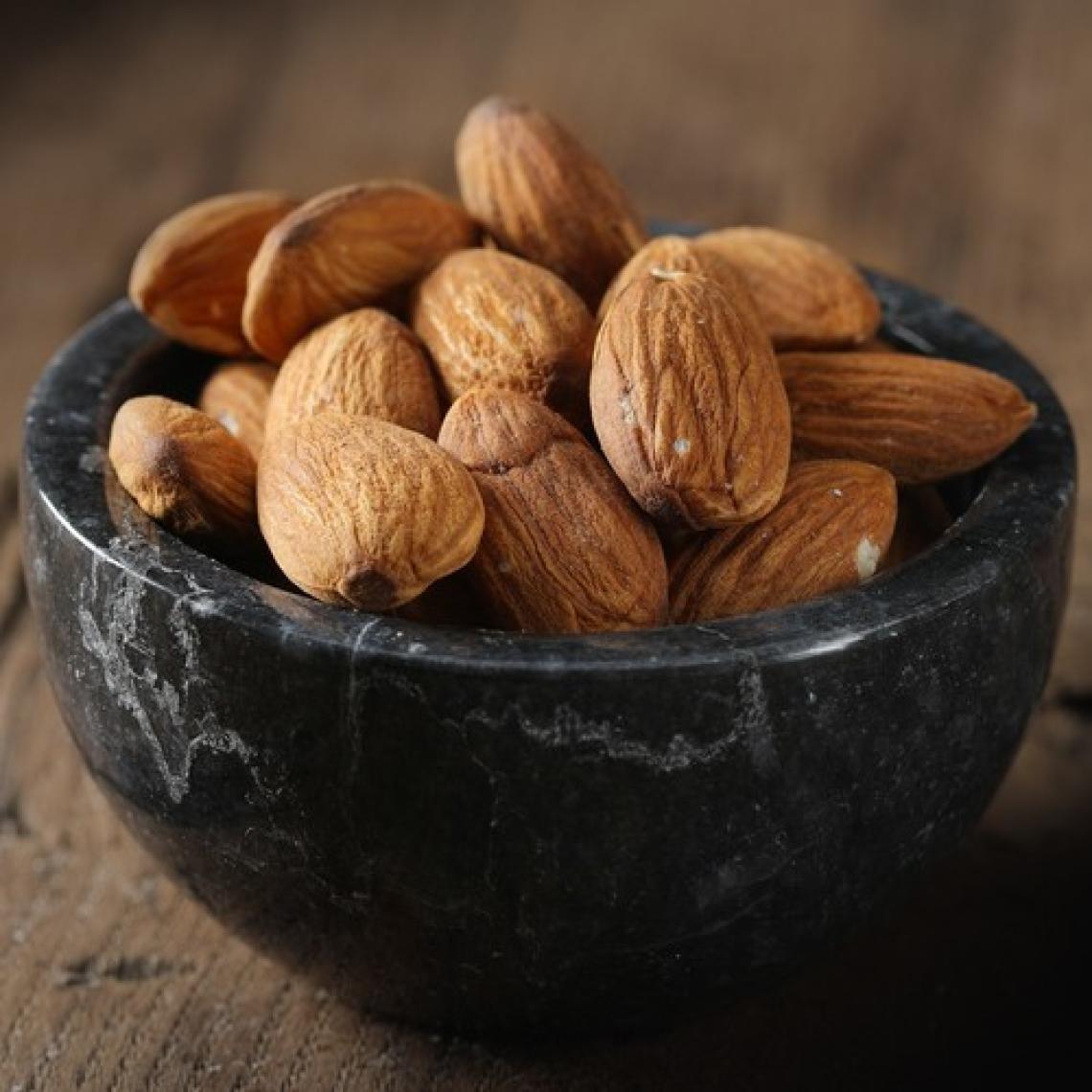 Çakır Çiğ Badem İçi 1000 Gr