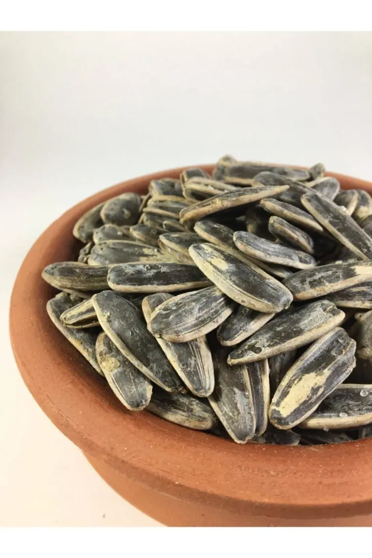 Sıddık Kırmacı Siyah Ay Çekirdeği Tuzlu 1 kg