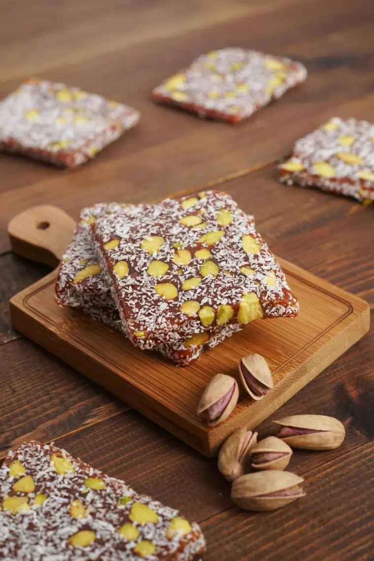 Bulutlar Kuruyemiş Antep Fıstıklı Yaprak Cezerye  (Kg) 500 gr