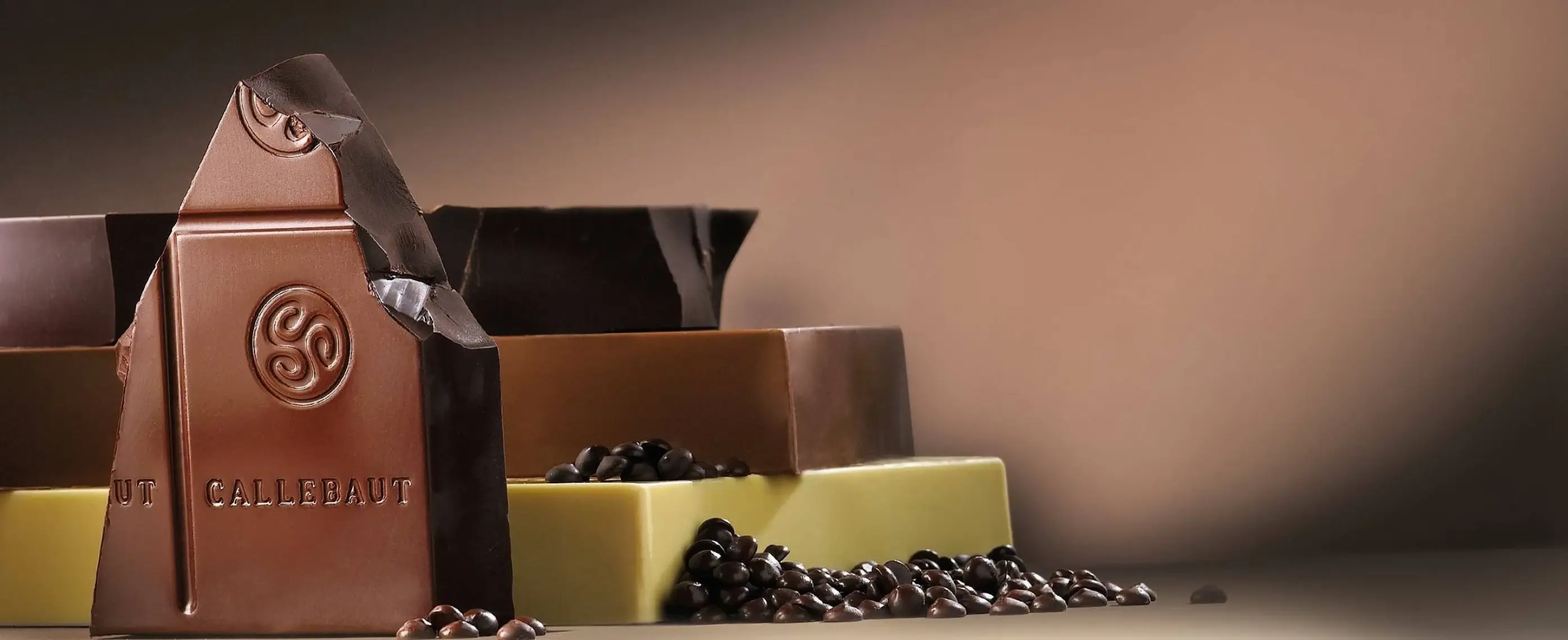 Callebaut 823 Sütlü Blok Çikolata 5 kg
