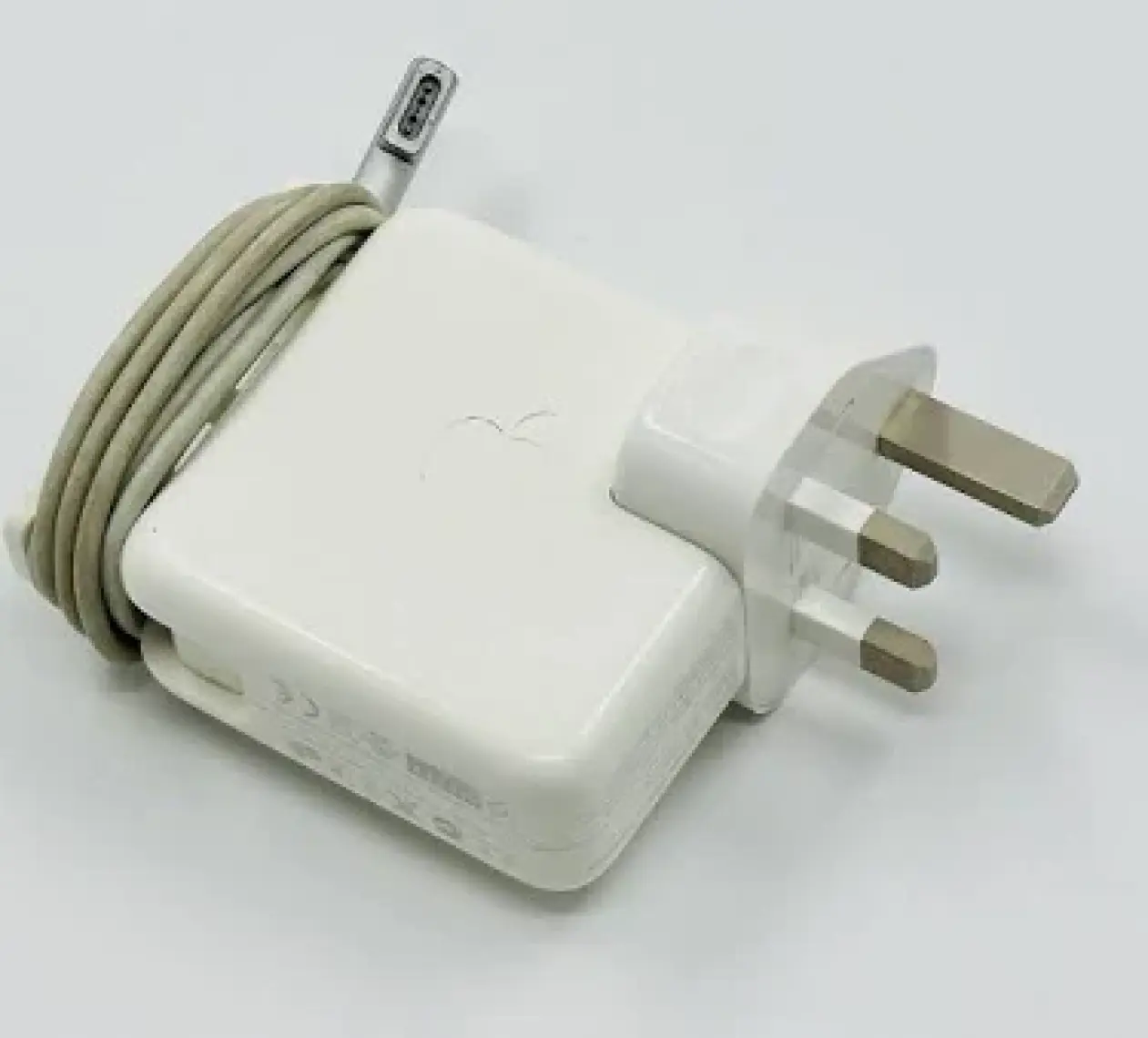 Apple MagSafe Güç Adaptörü - 60W İthalatçı Garantili