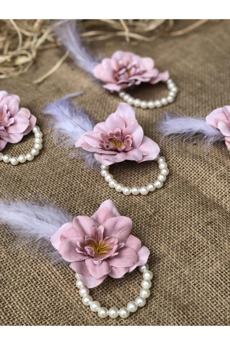 Hepsi Bayi Bride To Be Nedime Gelin Bilekliği Tüy ve Inci Boncuk Detaylı Pembe Renkli Bekarlığa Veda Partisi Bilekliği 10 Adet (4767)