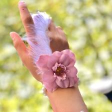 Hepsi Bayi Bride To Be Nedime Gelin Bilekliği Tüy ve Inci Boncuk Detaylı Pembe Renkli Bekarlığa Veda Partisi Bilekliği 10 Adet (4767)