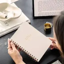 A5 Spiralli Sert Kapak Keten Noktalı Tarihsiz Not Defteri Krem