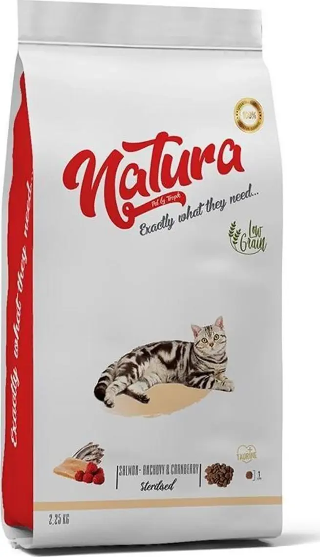 Natura Low Grain Sterilised Düşük Tahıllı Somon Hamsi ve Böğürtlenli Kısırlaştırılmış Kedi Maması