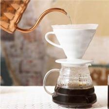 BLACK GOAT Kahve Demleme Tanışma Seti  - Beyaz Dripper + Kahve Sürahisi