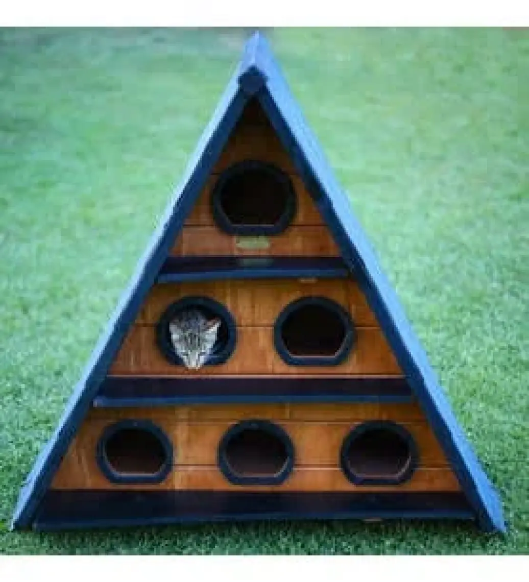 Mandu Ahşap Üçgen Kedi Evi Büyük Boy