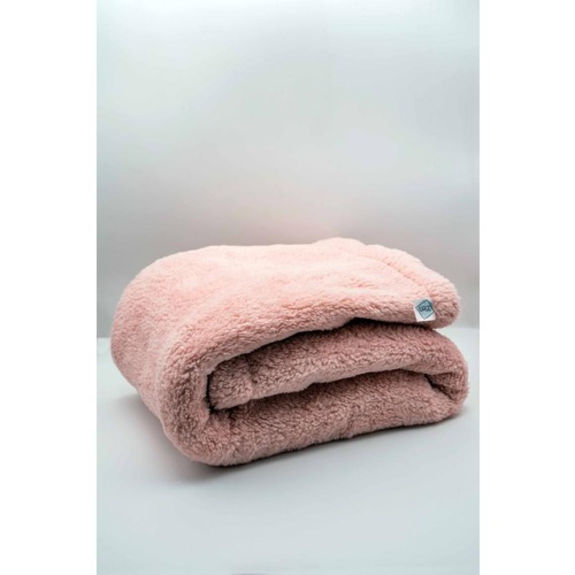 Urz Store Kedi ve Köpek Battaniyesi Welsoft Peluş Yıkanabilir 5 Renk 3 Boy Seçenekli