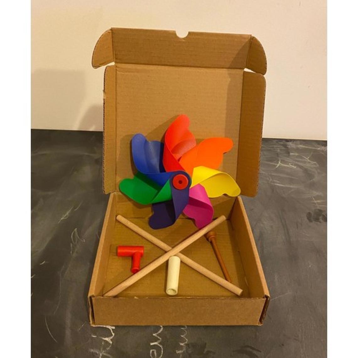 Kardeşler Oyuncak Rüzgar Gülü Çap: 35 cm