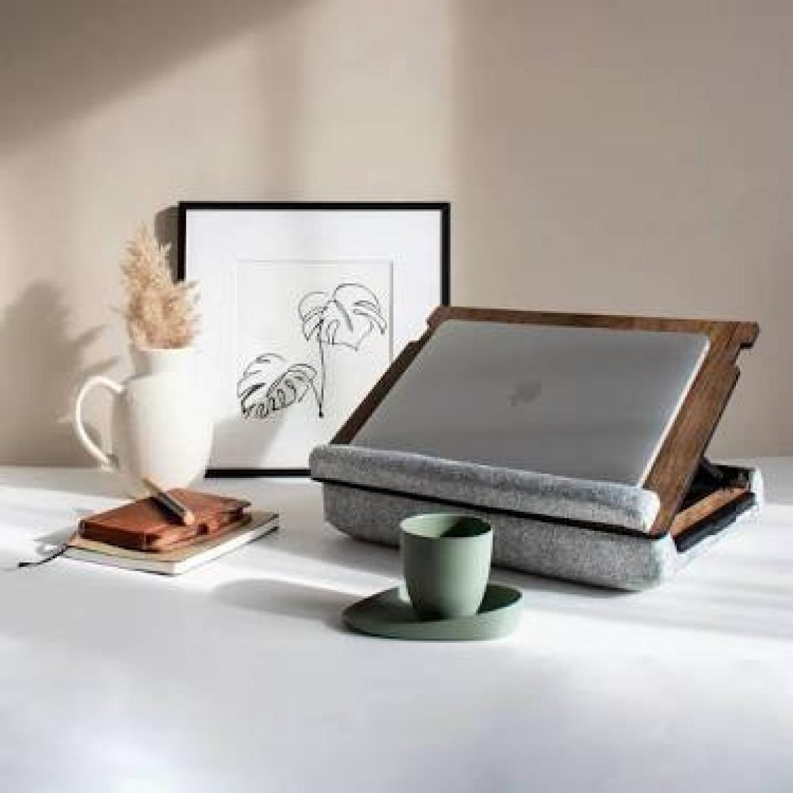 Vigo Wood - Eğim Ayarlanabilir Çekmeceli Mousepad Minderli Laptop Sehpası - Ceviz LS051
