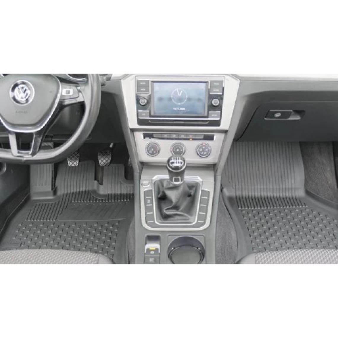 Sahler Volkswagen Passat B8-B8.5 2015-2023  4.5D Havuzlu Paspas Siyah