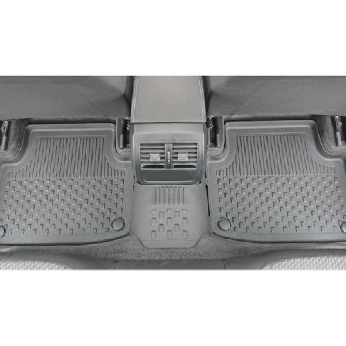 Sahler Volkswagen Passat B8-B8.5 2015-2023  4.5D Havuzlu Paspas Siyah