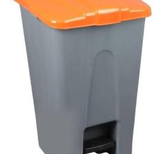 Safell Plastik Köşeli Pedallı Çöp Kovası 70 Lt Tekerlekli Pedallı Çöp Konteyneri Turuncu Kapak