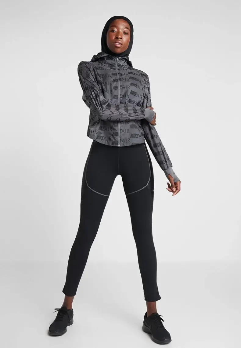 Nike N.000.3533.010.Ml Pro Hıjab 2.0 Sporcu Kadın Başörtüsü