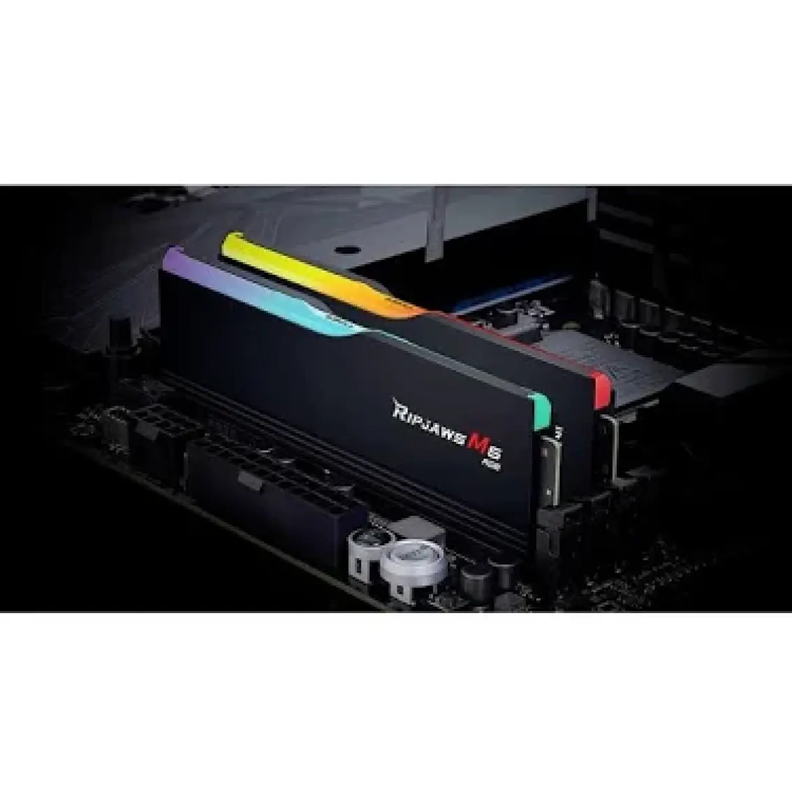 GSkill Gskıll Ripjaws M5 Siyah Rgb DDR5-6400MHZ CL36 32GB (2X16GB) Dual (36-48-48-96) 1.35V