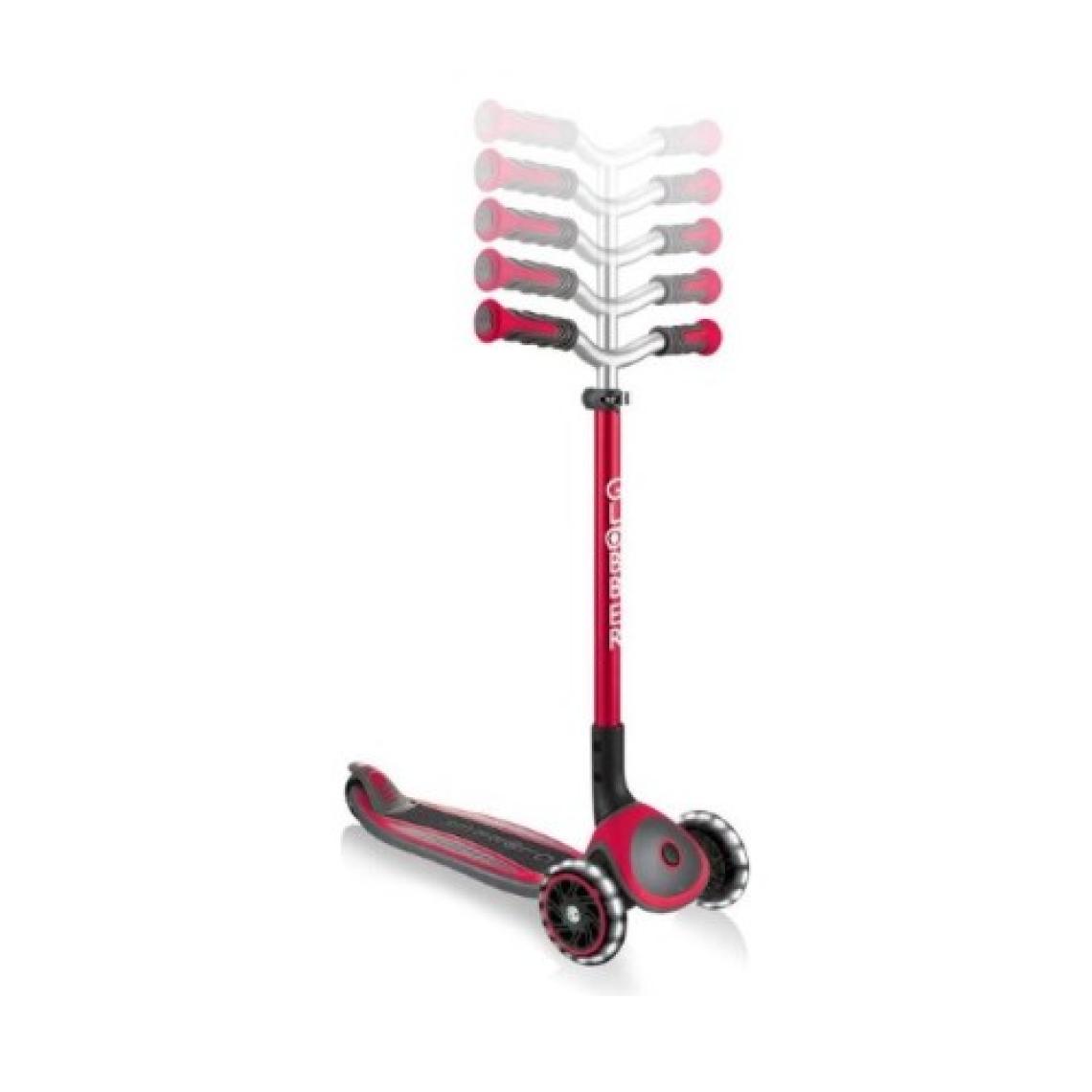 Globber Master Kırmızı 3 Tekerlekli Işıklı Çocuk Scooter