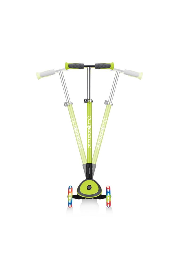 Globber Elite Deluxe Yeşil 3 Tekerlekli Işıklı Çocuk Scooter