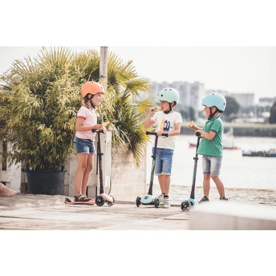 Scoot And Ride Highwaykick 3 LED Tekerlekli Çocuk Scooter Kavuniçi 170301-96357
