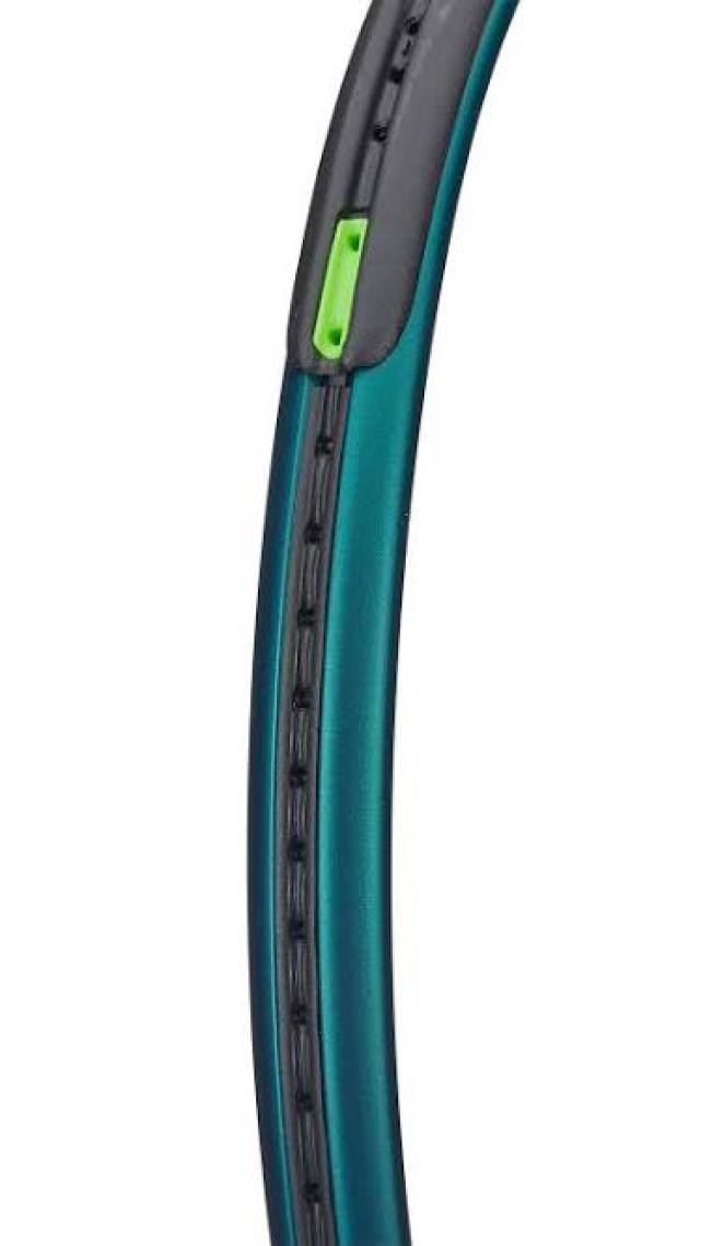 Wilson Blade 98 18X20 V9 Tenis Raketi 305 Gr. WR149911 (Kordajsız)