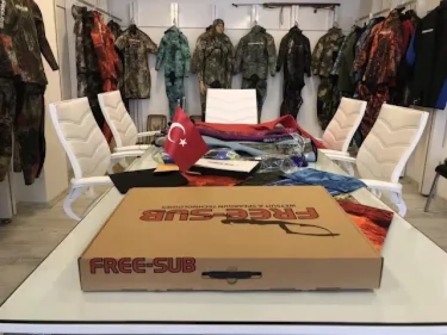 Free-Sub 3mm Typhoon Yüzme, Sörf ve Dalış Elbisesi Wetsuit