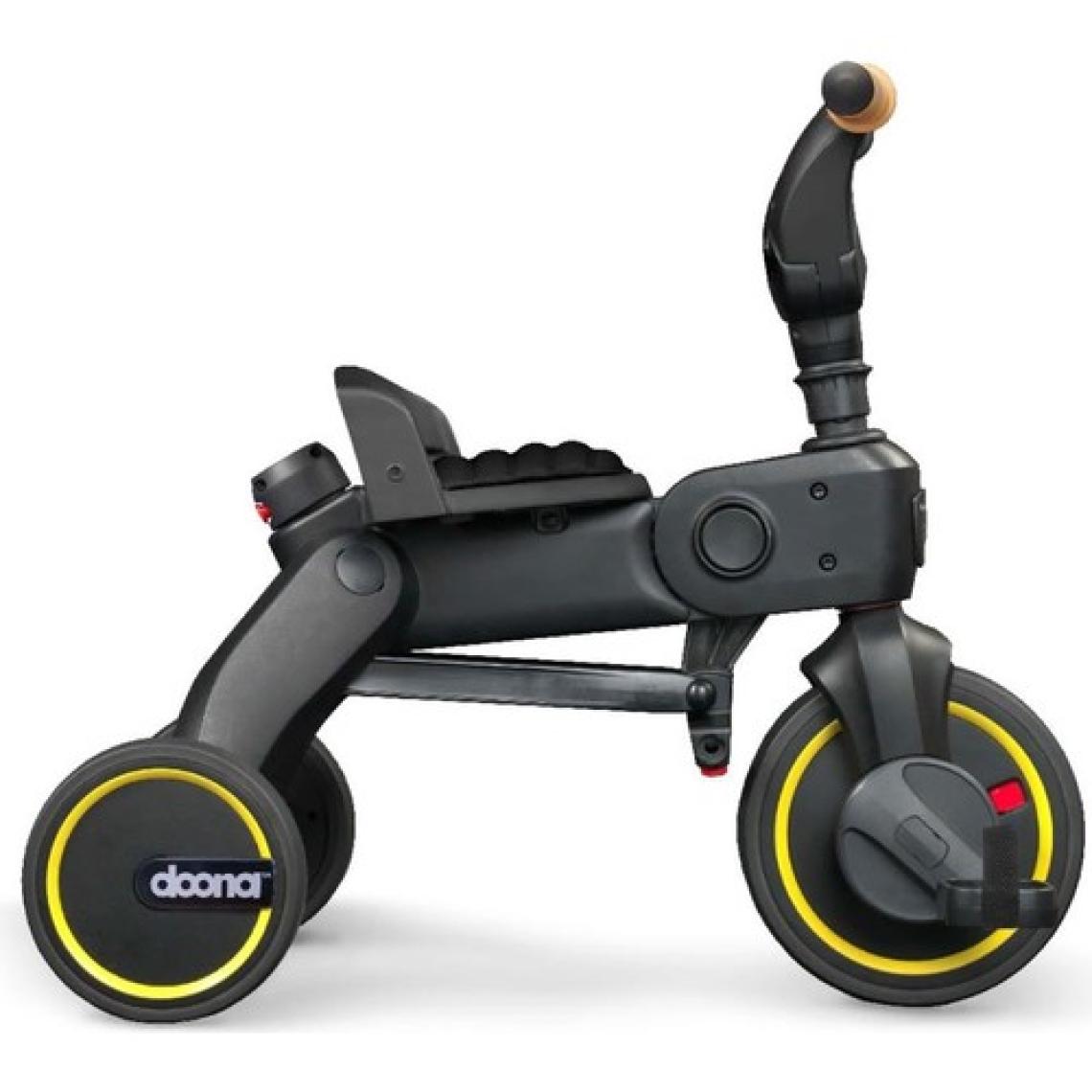 Doona Liki Trike Tek Parça Katlanır 3 Tekerlekli Bebek Bisikleti S5 - Nitro Black