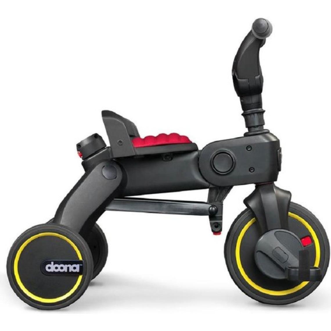 Doona Liki Trike Tek Parça Katlanır 3 Tekerlekli Bebek Bisikleti S3 - Flame Red