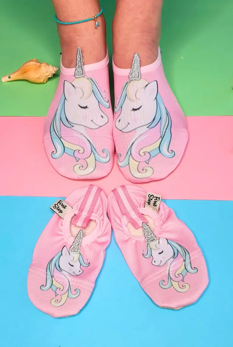 First Step Pembe 3 Boyutlu Unicorn Anne Kız Kombinlenebilir Havuz Patiği (Ayrı Ayrı SATILMAKTADIR)-F-9012