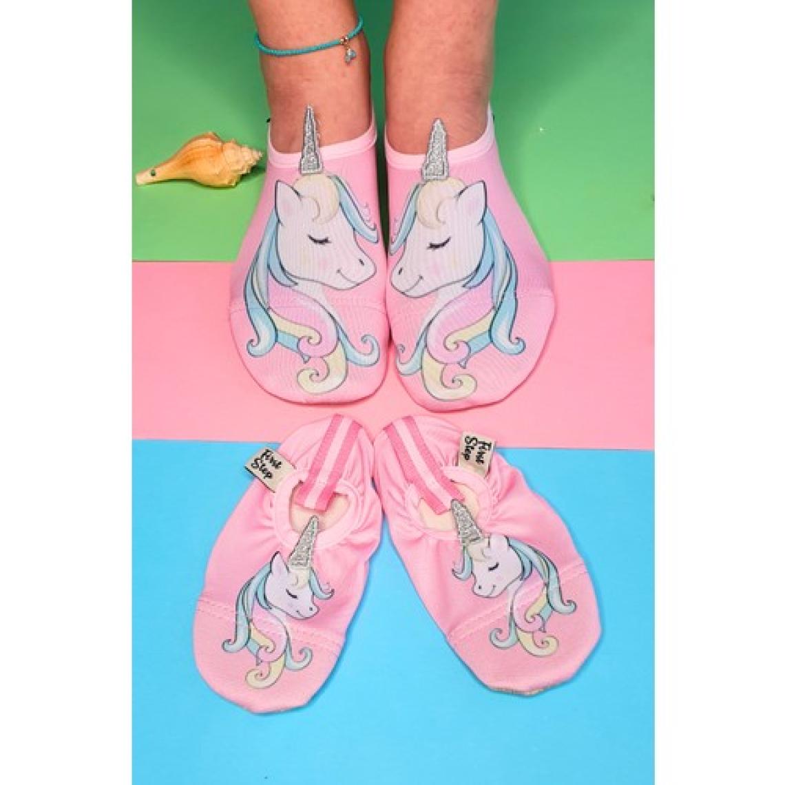 First Step Pembe 3 Boyutlu Unicorn Anne Kız Kombinlenebilir Havuz Patiği (Ayrı Ayrı SATILMAKTADIR)-F-9012